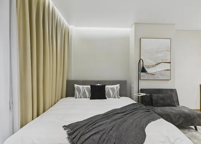 Superior In Old Town *