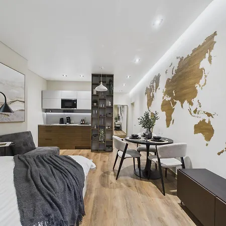 Superior In Old Town Apartment